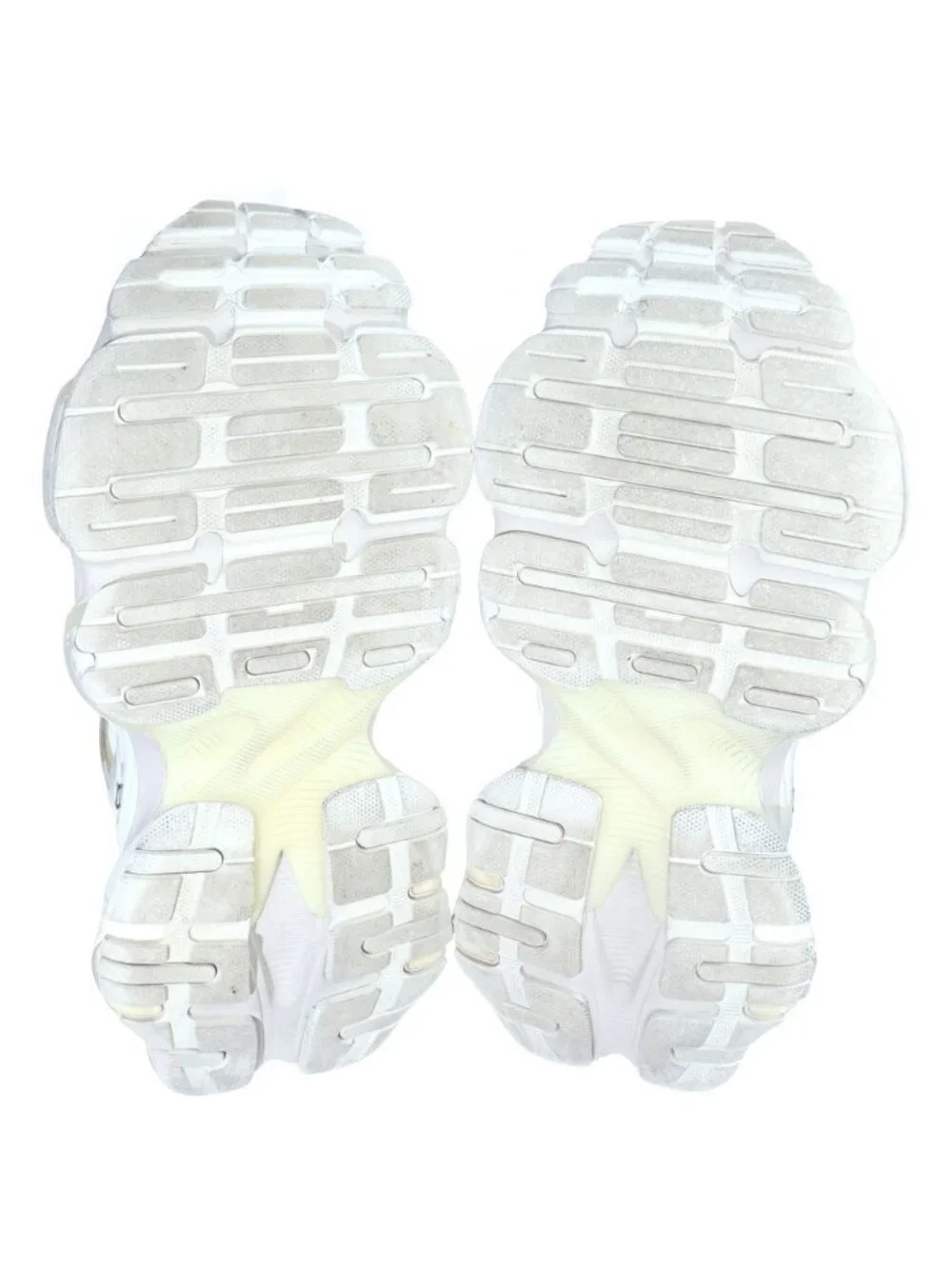Balenciaga Cargo Vintage Wash Low Cut Sneakers White